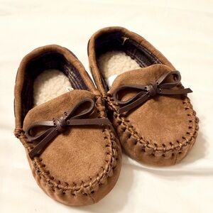Cat & Jack Tan Moccasin Baby Toddler Slippers - Sz 5 - Like New